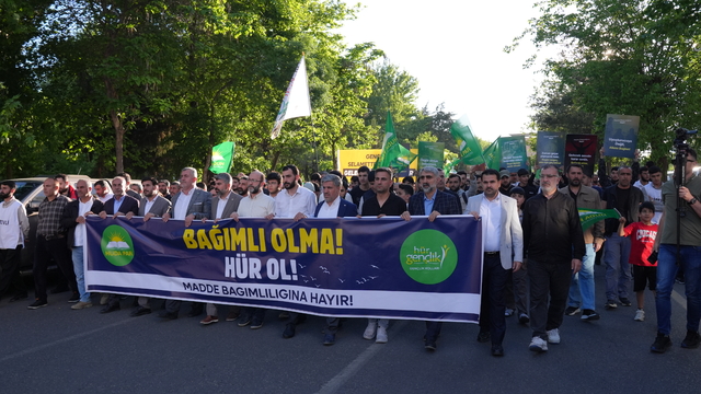 Diyarbakır'da "Madde bağımlılığına hayır" yürüyüşü yapıldı