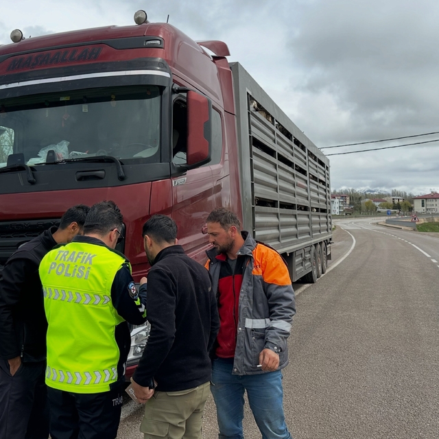 Kurban Bayramı öncesi Aydıntepe'de yol kontrolleri devam ediyor