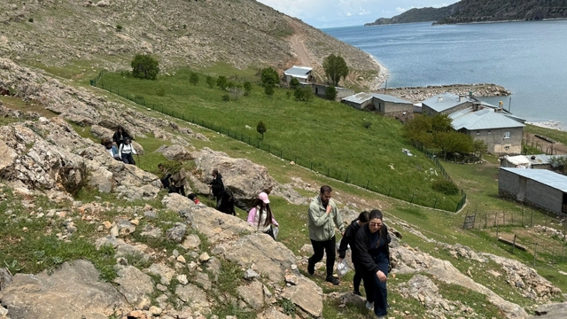 BEDOSK, Van'ın saklı güzelliklerinden biri olan İnköy'e yürüyüş düzenledi