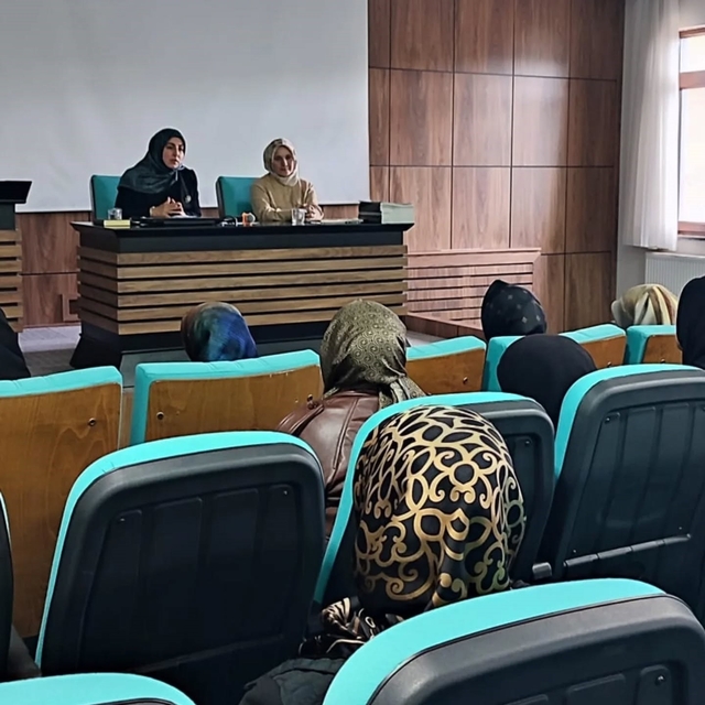 Milli Aile Haftası'nda dijital dünya ve aile vurgusu