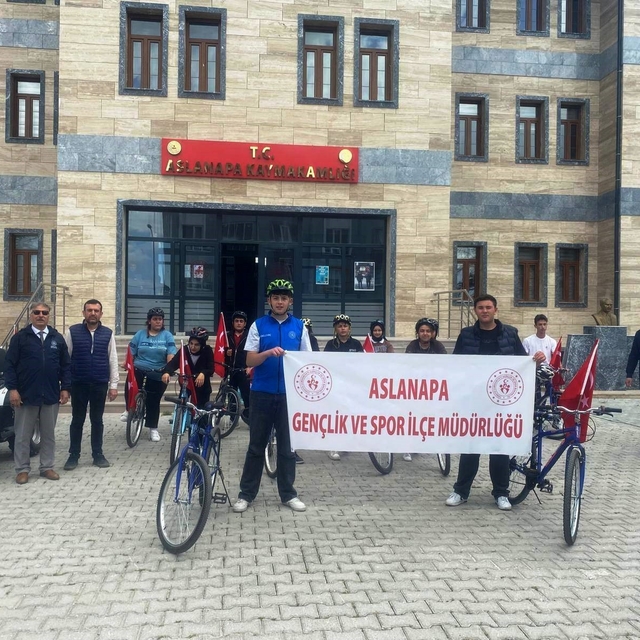 Aslanapa'da bisiklet turu düzenlendi