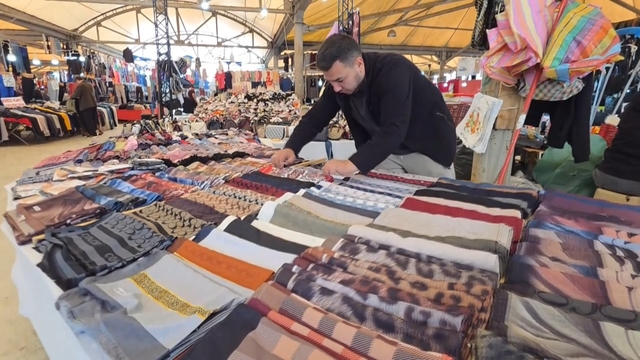 Kütahya'da 'Bayram pazarı' hareketliliği başladı