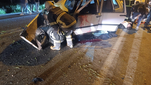 İstinat duvarına çarpan otomobilde hayatını kaybetti