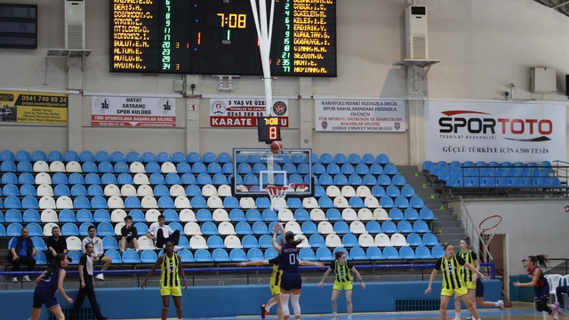 16 Yaş Altı Kızlar Basketbol Şampiyonası Edirne'de başladı