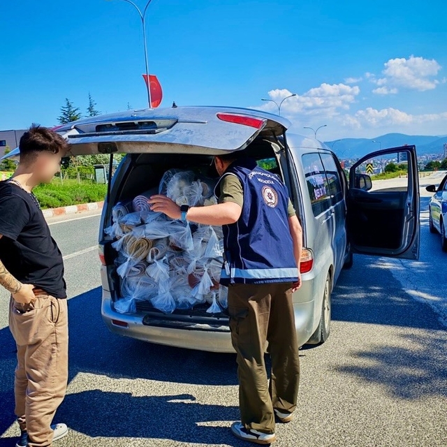 Bilecik'te mobil göç aracı ile denetim