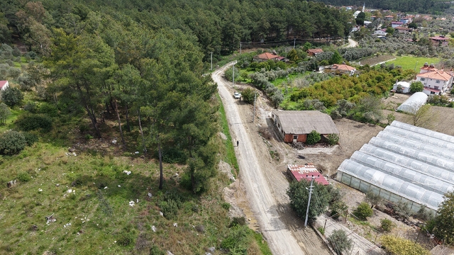 Dalaman Kargınkürü Mahallesi'ndeki içme suyu şebeke hattı yenilendi