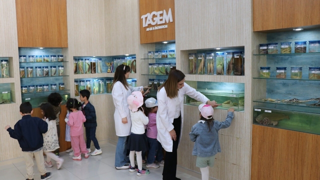 Elazığ'da minik öğrenciler Balık Müzesi'ni gezdi