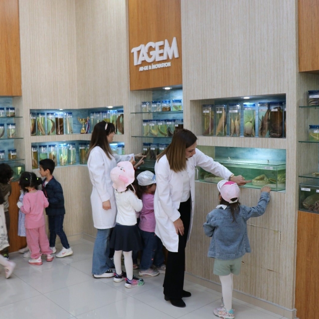 Elazığ'da minik öğrenciler Balık Müzesi'ni gezdi