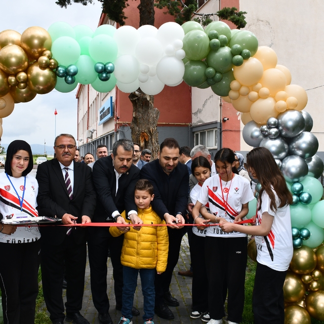 YBO'da bilim heyecanı: 16 proje görücüye çıktı