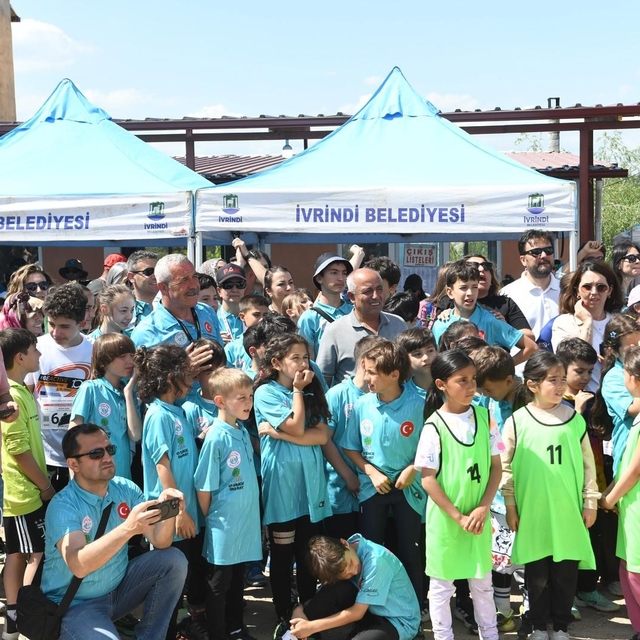 Türkiye'nin dört bir yanından gelen sporcular Balıkesir'de buluştu
Genç spo...