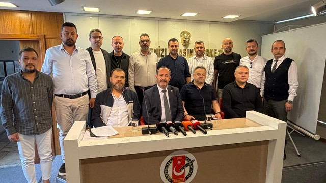 Denizli Kurslar Birliği merdiven altı eğitime karşı mücadele başlattı
Denizli Kurslar Birliği Dönem Sözcüsü İsmail Cirit:
"En güvenli yerler resmi kurs merkezleridir"
"Bazı öğretmenlerin yönlendirdiği merdiven altı yapılar büyük risk oluşturuyor"