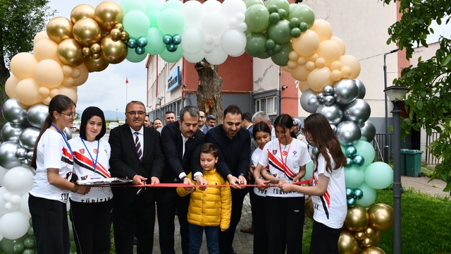 YBO'da bilim heyecanı: 16 proje görücüye çıktı