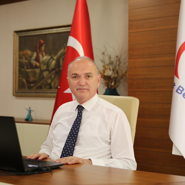 Başkan Özlü "İstiklal meşalesi gençlerimizin elinde"