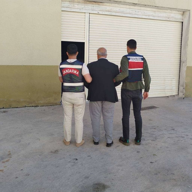 26 Yıl kesinleşmiş hapis cezasıyla aranan hükümlü yakalandı