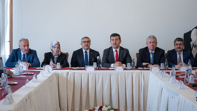 AK Parti Genel Başkan Yardımcısı Yayman, ASBÜ'de düzenlenen çalıştaya katıldı: