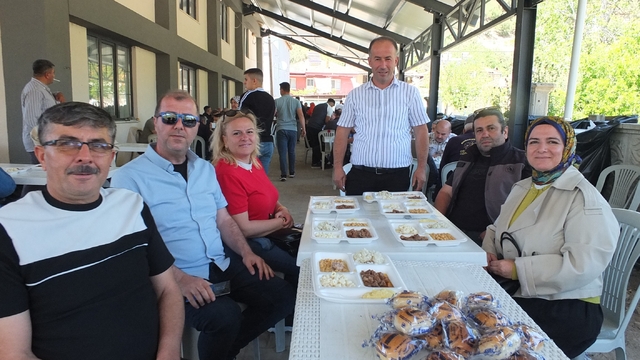 Balıkesir'de Karadere hayrı 3 bin kişiyi buluşturdu
