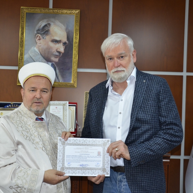 Alman Jens Peter, Nevşehir'de Müslüman olarak "Yusuf Efe" ismini aldı