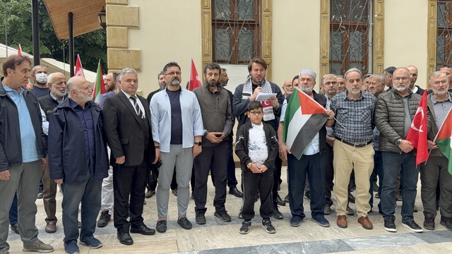 Kocaeli'de İsrail güçlerinin Küresel Sumud Filosu'na saldırısına tepki gösterildi