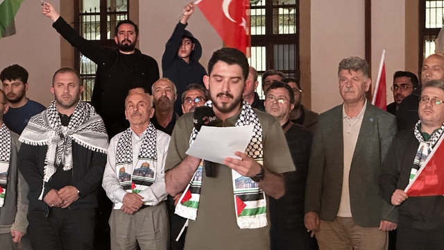 Küresel Sumud Filosu'na yapılan saldırıya karşı Sakaryalılar tek yürek oldu