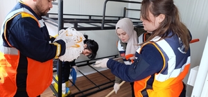 Çorum'da hortumun vurduğu köylerde afetzedeler için yaşam konteynerleri kur...
