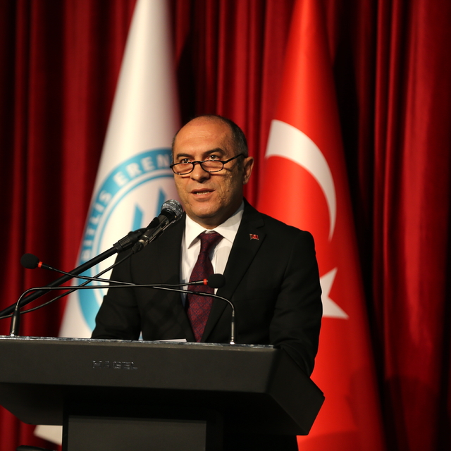 Bitlis'te öğretmenlerden oluşturulan "Maarif Orkestrası ve Korosu" konser v...