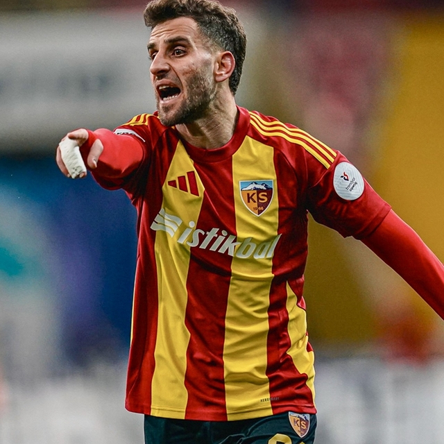 Kayserispor'da an çok kart gören Ramazan Civelek oldu