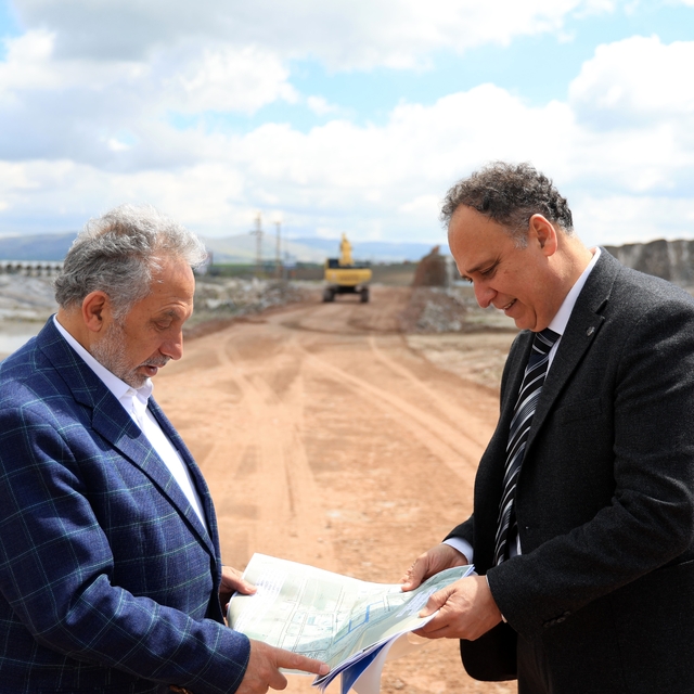 Başkan Yalçın'dan Başakpınar'da hizmet ve sohbet turu