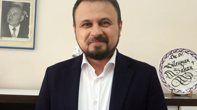 'Sanal medyada sürekli aynı içeriklere maruz kalan bireyler empati yeteneğini yitirebilir'