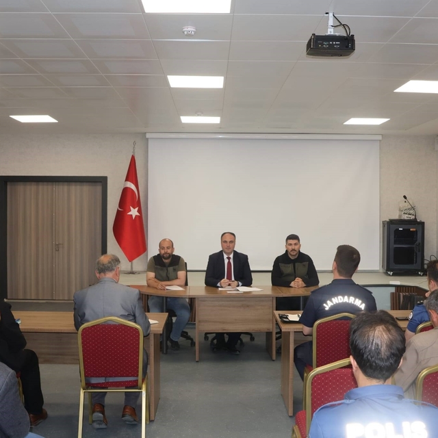 Aslanapa'da orman yangınlarıyla mücadele toplantısı