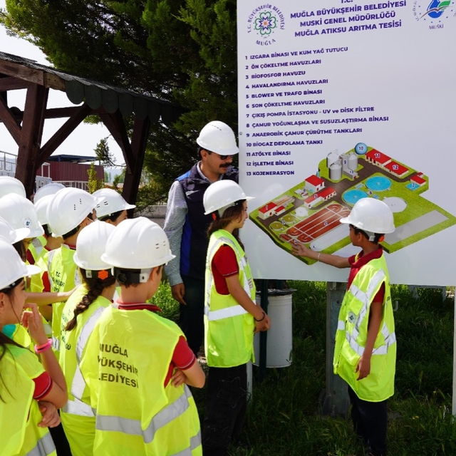 Muğla Atıksu Arıtma Tesisinde öğrencilere çevre bilinci eğitimi