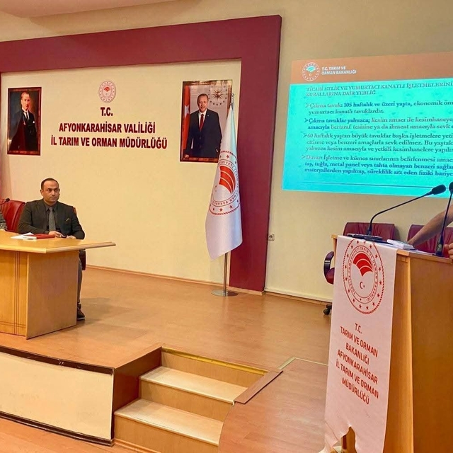 Kanatlı hayvan işletmecilerine biyogüvenlik anlatıldı