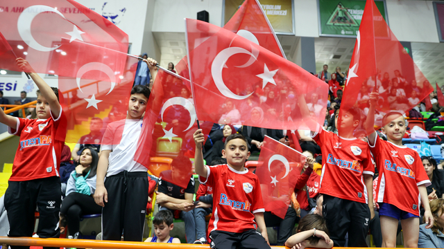 Konya ve çevre illerde 19 Mayıs Atatürk'ü Anma, Gençlik ve Spor Bayramı kutlanıyor