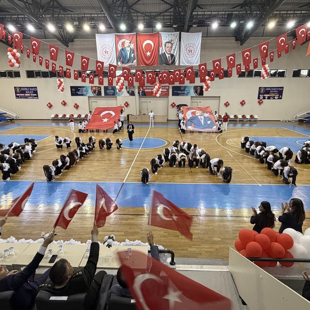 Edremit'te 19 Mayıs coşkusu