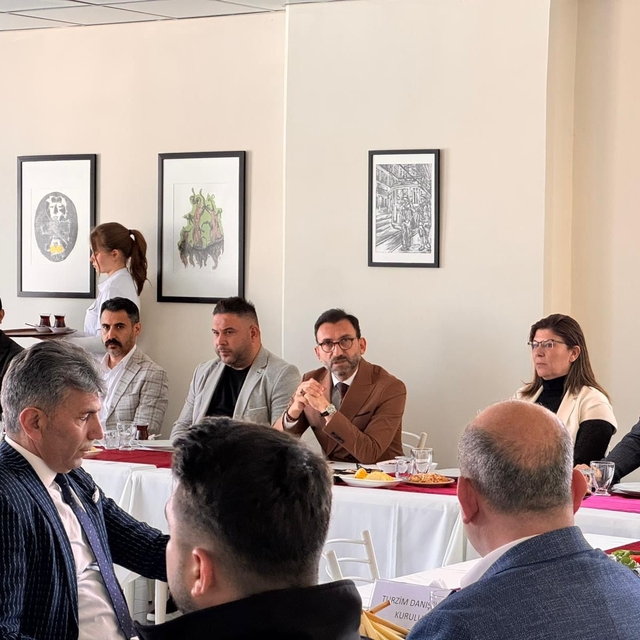 Burhaniye'de danışma kurulu toplantısı düzenlendi