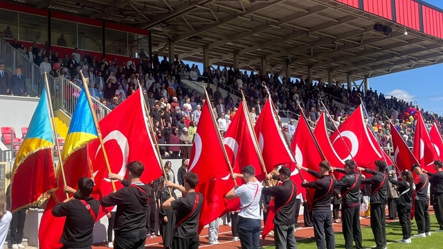 Tavşanlı'da 19 Mayıs Atatürk'ü Anma, Gençlik ve Spor Bayramı görkemli  törenlerle kutlandı
