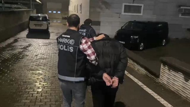 Cinayetten 30 yıl, hırsızlıktan 41 yıl cezası olan hükümlüler yakalandı