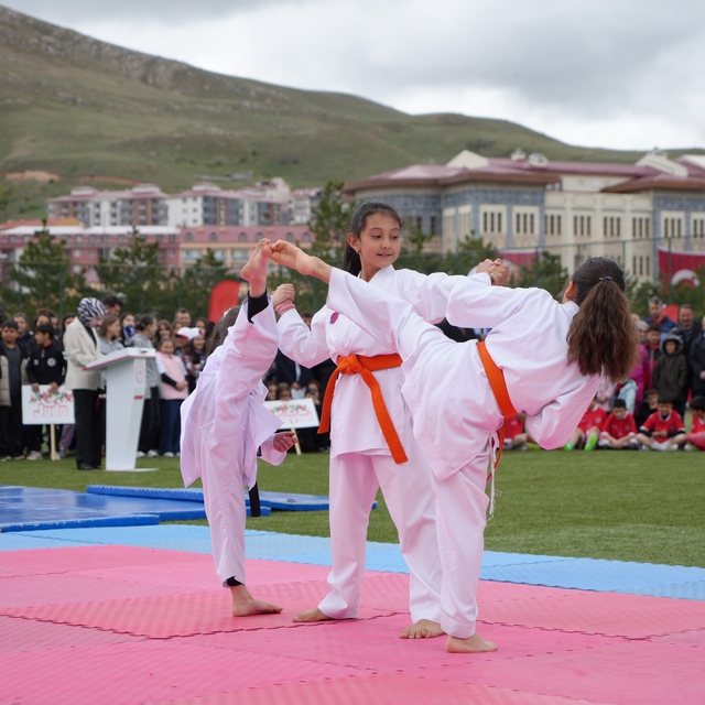 Bayburt'ta 19 Mayıs coşkusu
