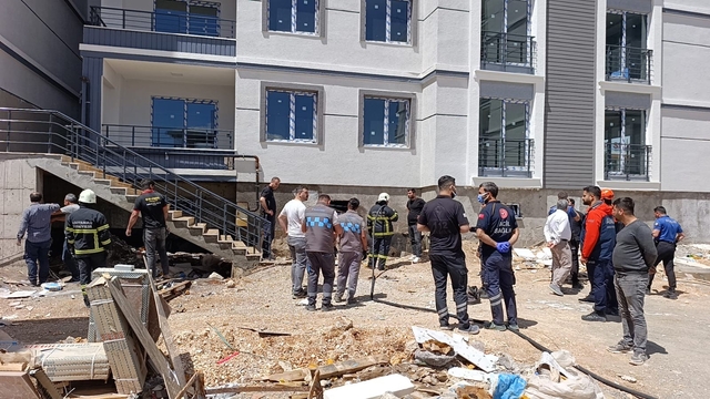 Adıyaman'da inşaatta doğalgaz hattı alev aldı