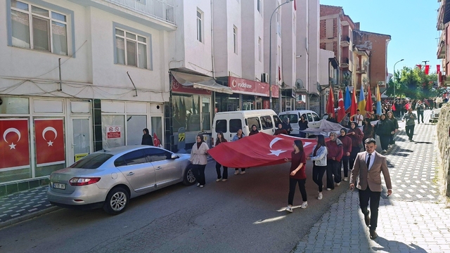 Hisarcık'ta Gençlik Yürüyüşü düzenlendi