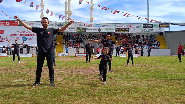 Küçük Ardenalp, 19 Mayıs kutlamalarının ilgi odağı oldu