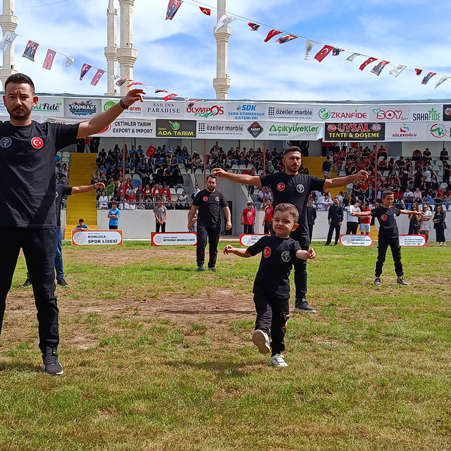 Küçük Ardenalp, 19 Mayıs kutlamalarının ilgi odağı oldu