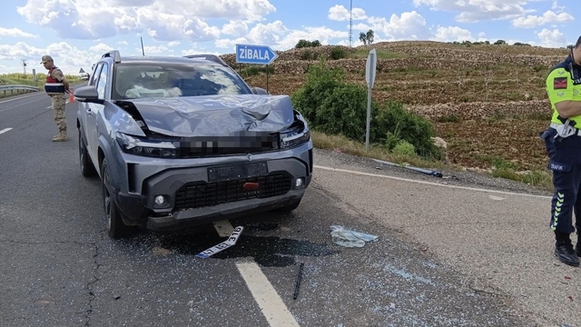Mardin'de iki otomobil çarpıştı: 4 yaralı