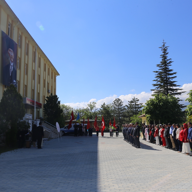 Konya'nın ilçelerinde 19 Mayıs Atatürk'ü Anma, Gençlik ve Spor Bayramı kutl...