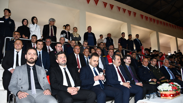 Vezirköprü, Terme ve Salıpazarı'nda 19 Mayıs kutlandı