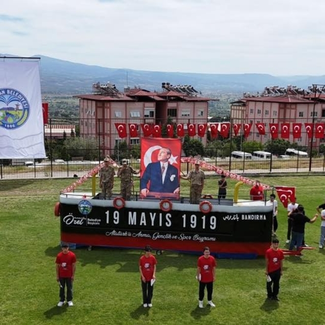 Bozdoğan'da 19 Mayıs coşkusu stadyumu doldurdu