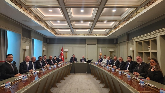 UND yönetiminden Ankara'da dev lojistik çıkarması
Sektörün geleceği ve çözüm arayışları masaya yatırıldı