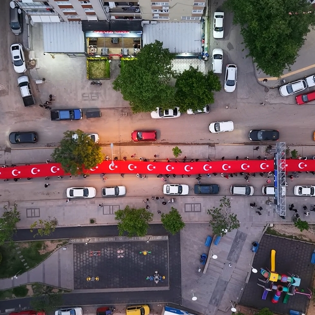 Kırıkkale'de 19 Mayıs coşkusu: Yüzlerce vatandaş, metrelerce uzunluğundaki...