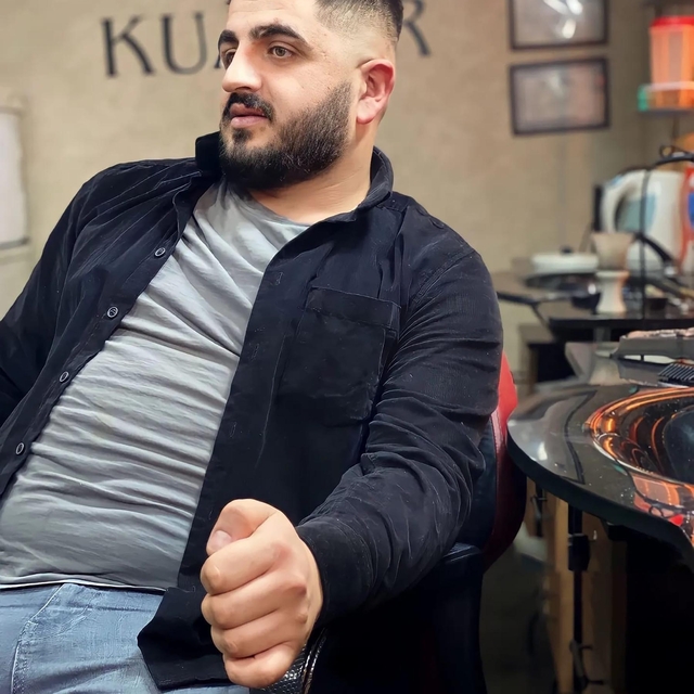 Cami önünde başından vurulmuş halde ölü bulundu