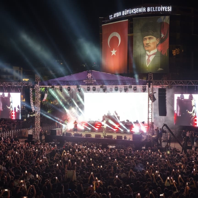 Aydınlılar 19 Mayıs coşkusunu konserle taçlandırdı