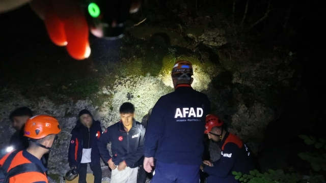 Şelale bölgesinde kaybolan 4 genç sağ bulundu